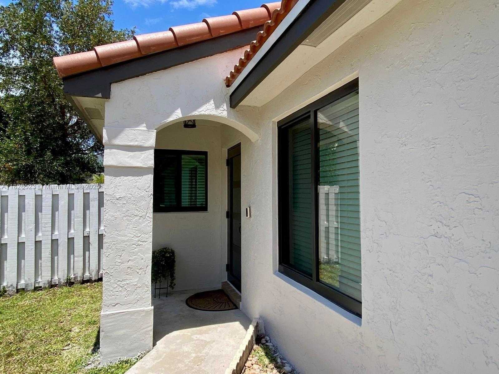 Small Image of 17673 SOUTH WEST 19TH ST, Miramar Number 2