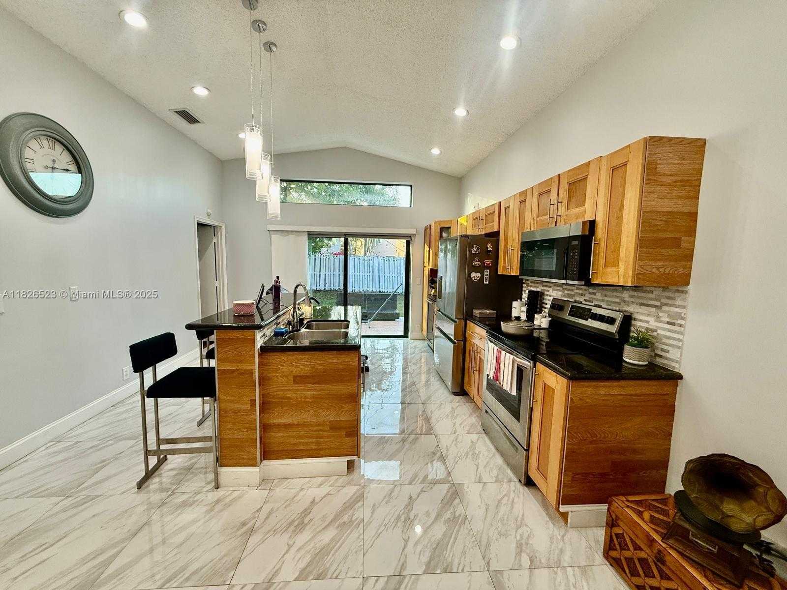 Small Image of 17673 SOUTH WEST 19TH ST, Miramar Number 57