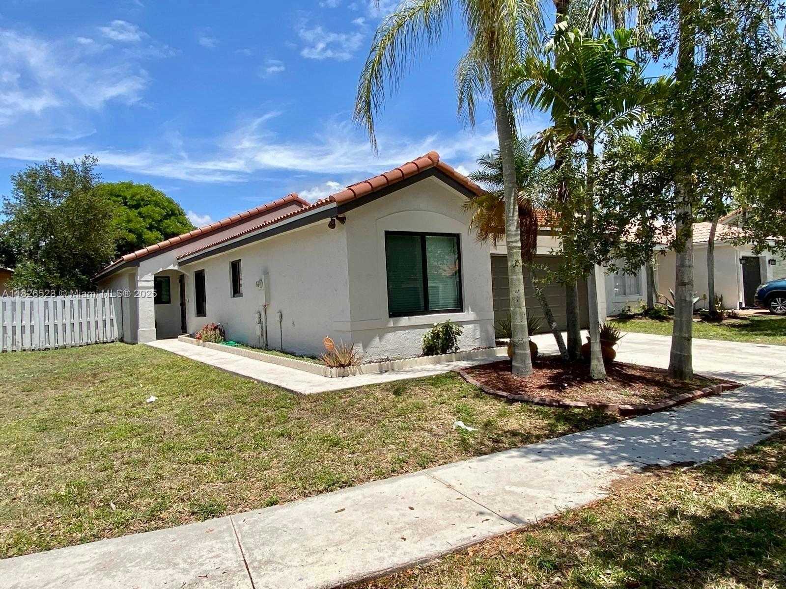 Small Image of 17673 SOUTH WEST 19TH ST, Miramar Number 6