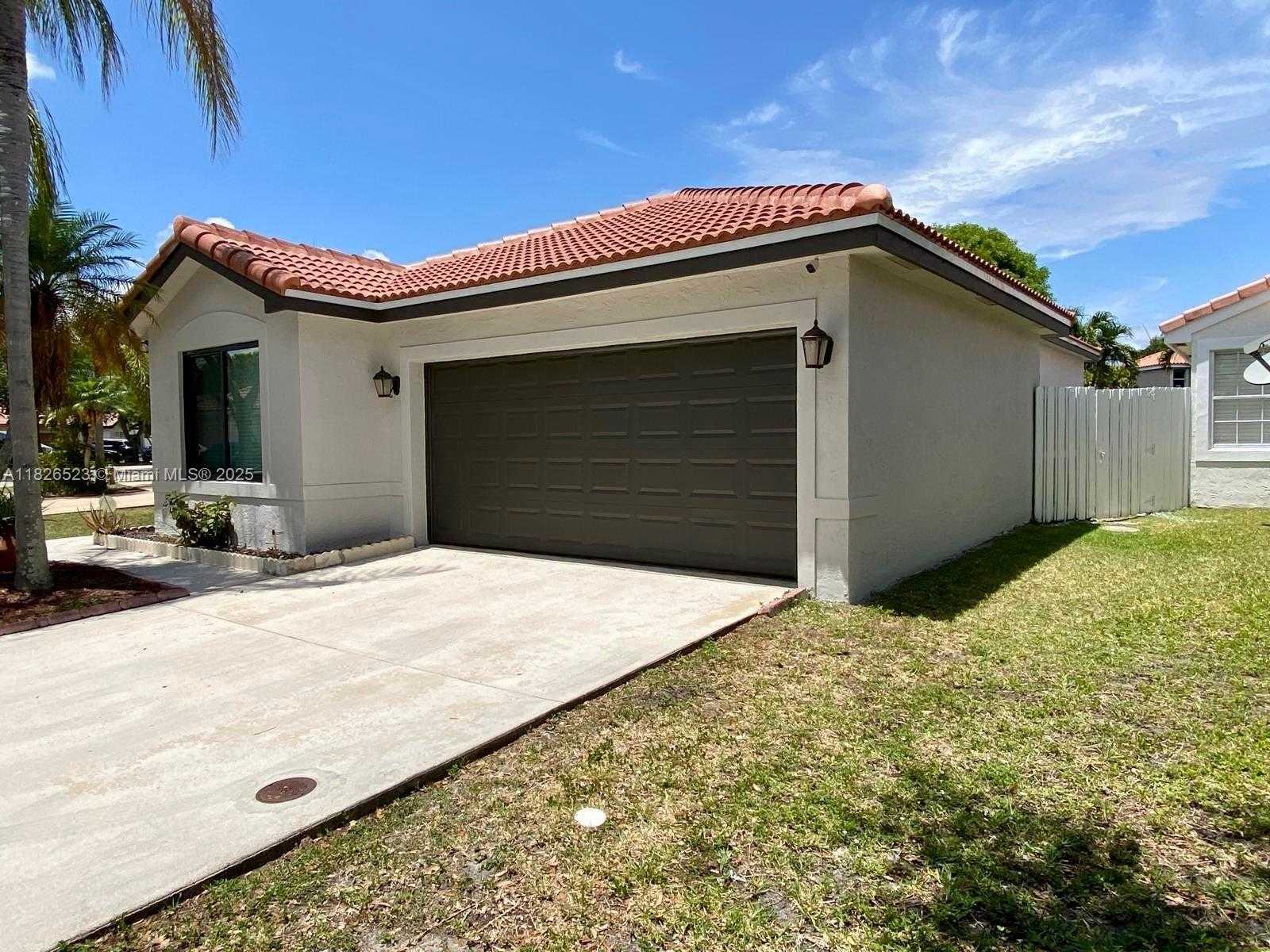 Small Image of 17673 SOUTH WEST 19TH ST, Miramar Number 68