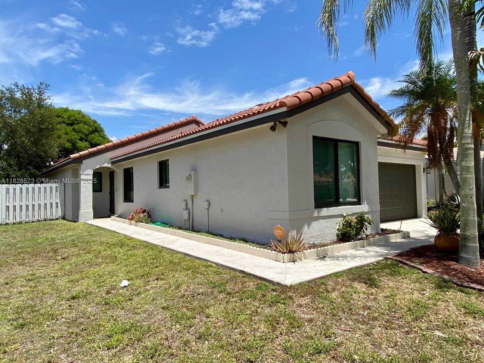 Small Image of 17673 SOUTH WEST 19TH ST, Miramar Number 71