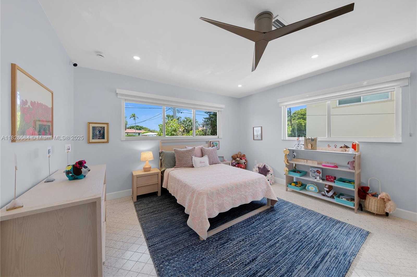 Small Image of 2010 NORTH EAST 122ND RD, North Miami Number 43
