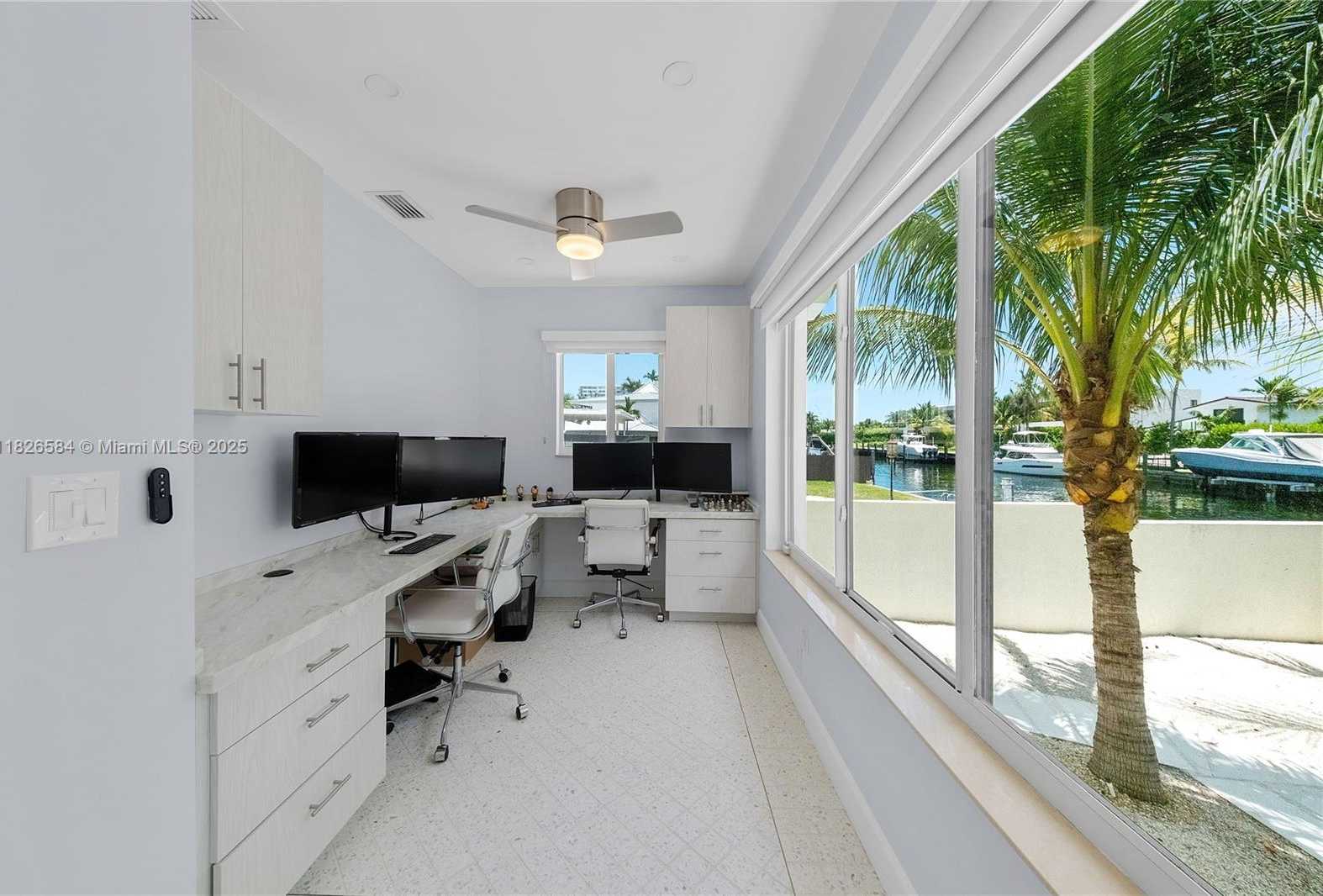 Small Image of 2010 NORTH EAST 122ND RD, North Miami Number 58