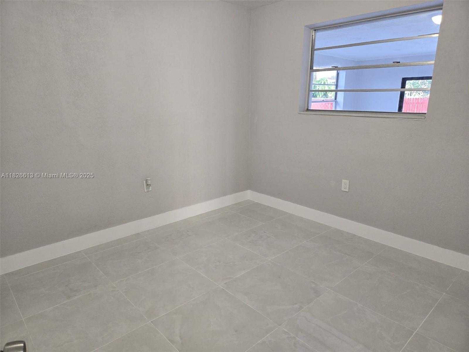 Small Image of 7600 SIMMS ST, Hollywood Number 6