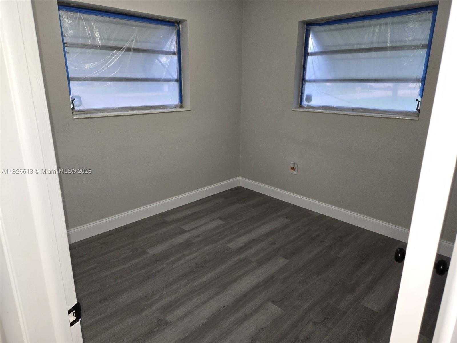 Small Image of 7600 SIMMS ST, Hollywood Number 7