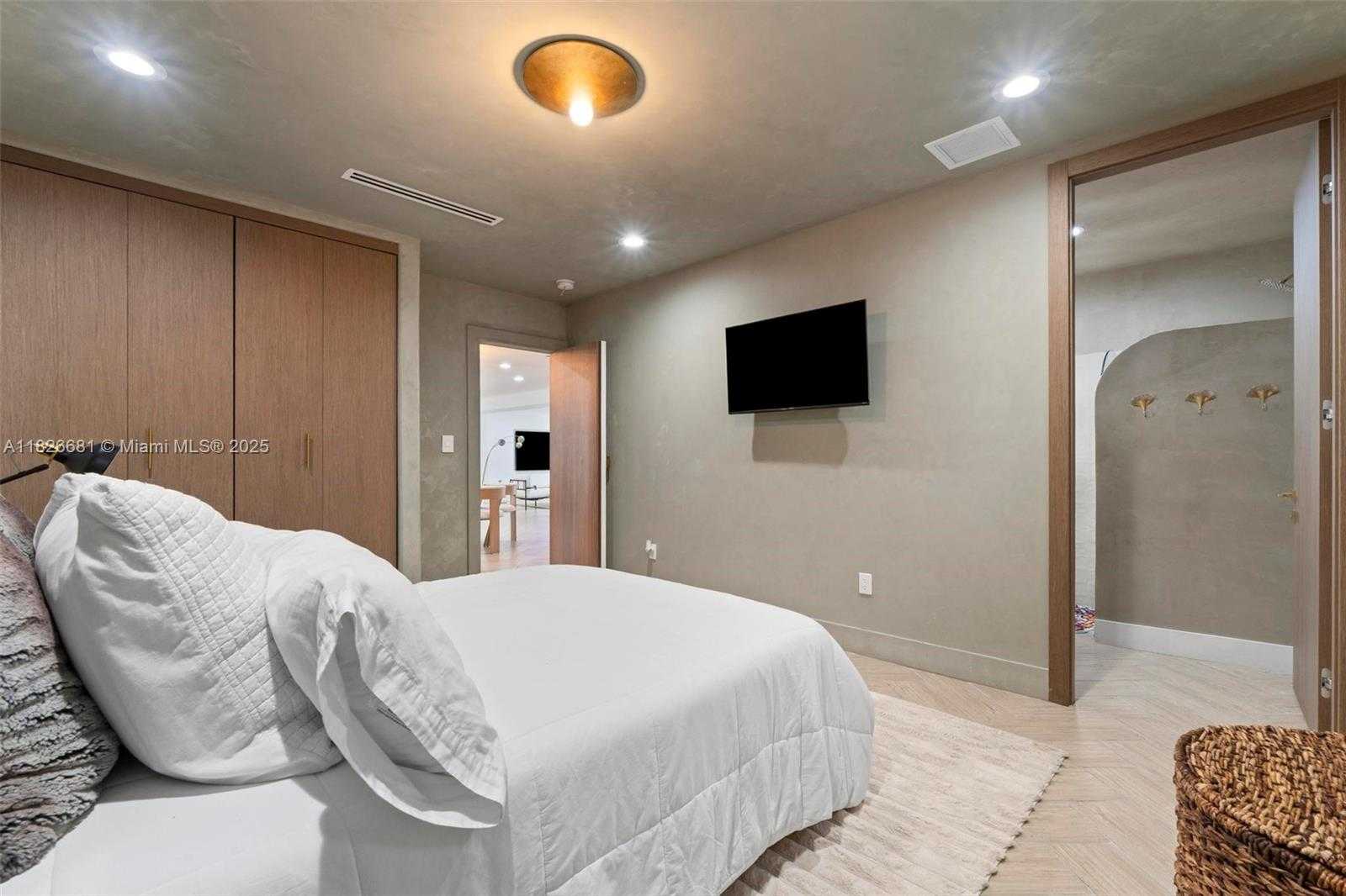 Small Image of 15202 SOUTH WEST 80TH AVE, Palmetto Bay Number 20