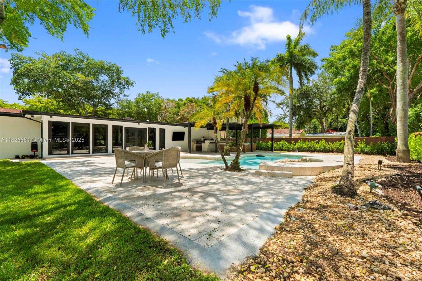 Small Image of 15202 SOUTH WEST 80TH AVE, Palmetto Bay Number 34