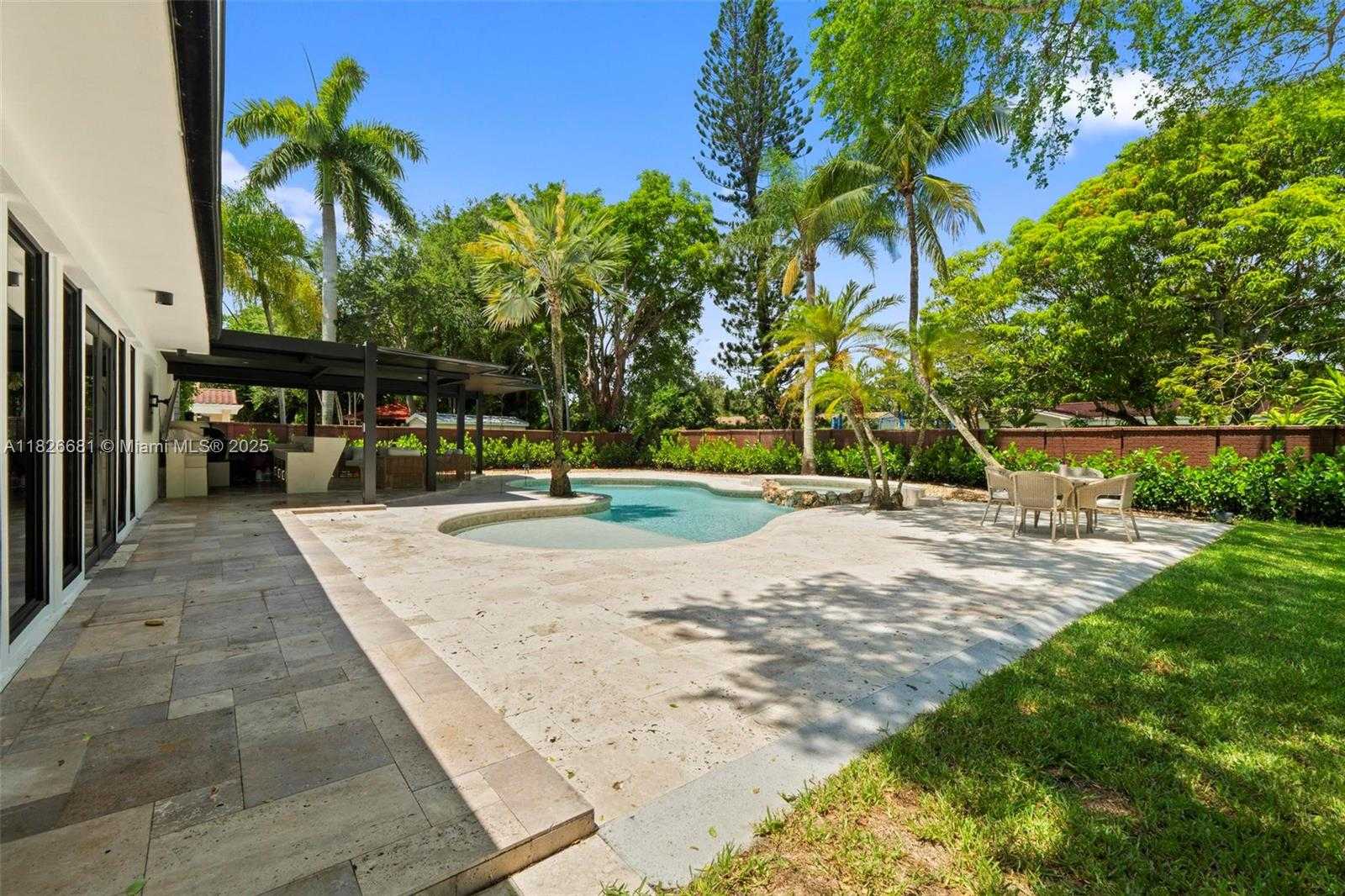 Small Image of 15202 SOUTH WEST 80TH AVE, Palmetto Bay Number 35