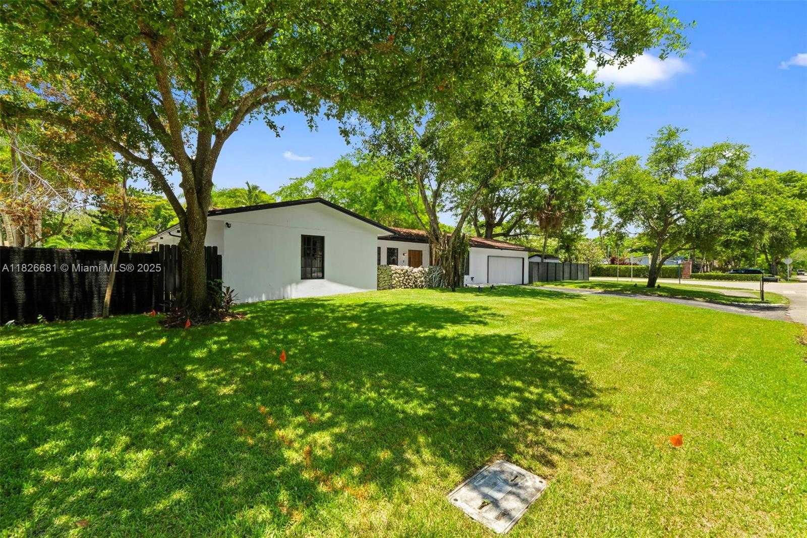 Small Image of 15202 SOUTH WEST 80TH AVE, Palmetto Bay Number 40