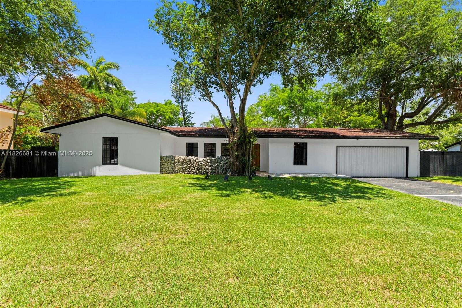 Small Image of 15202 SOUTH WEST 80TH AVE, Palmetto Bay Number 41