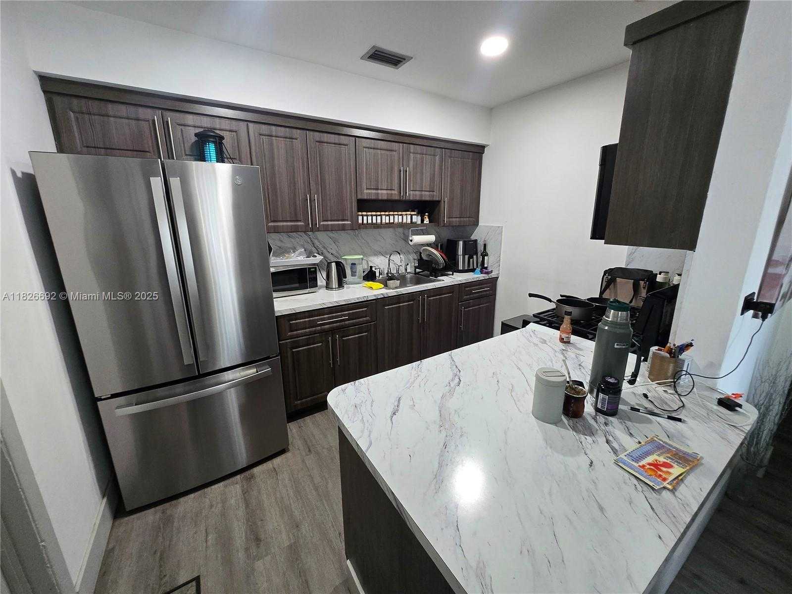 Small Image of 1127 NORTH WEST 74TH ST, Miami Number 15