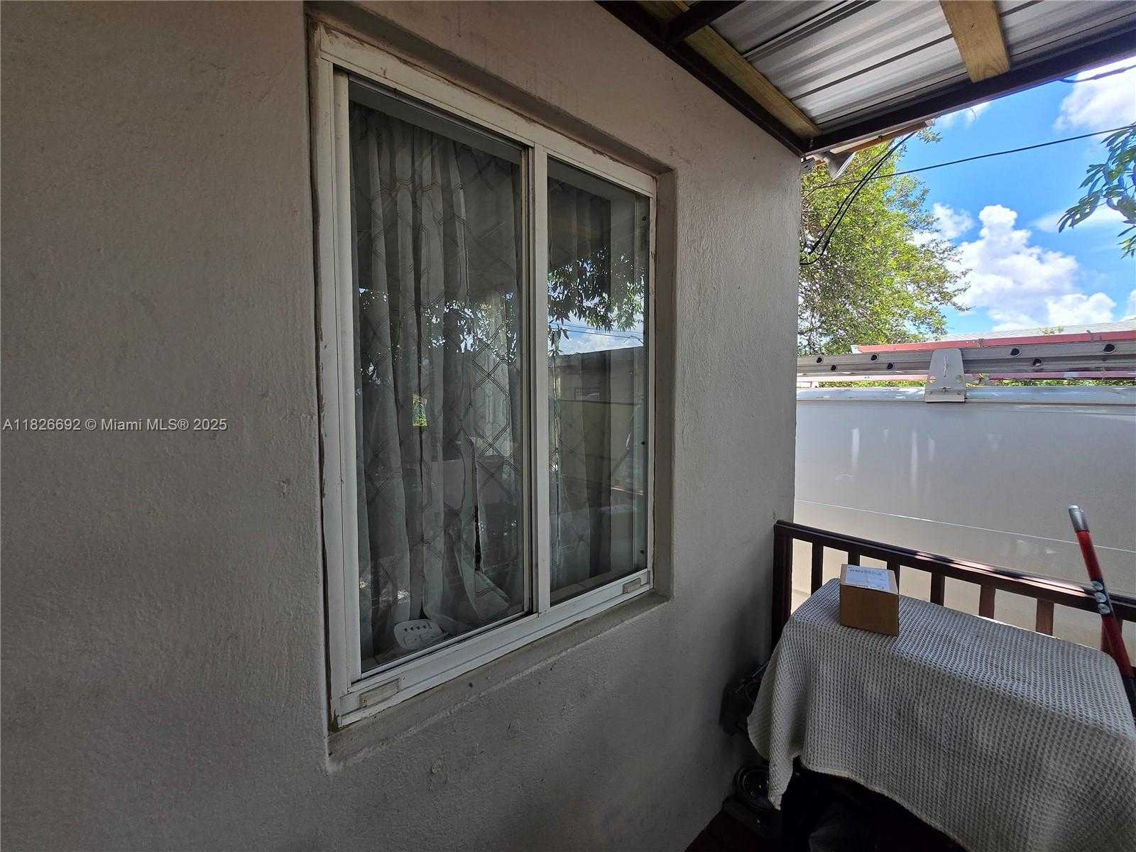 Small Image of 1127 NORTH WEST 74TH ST, Miami Number 2