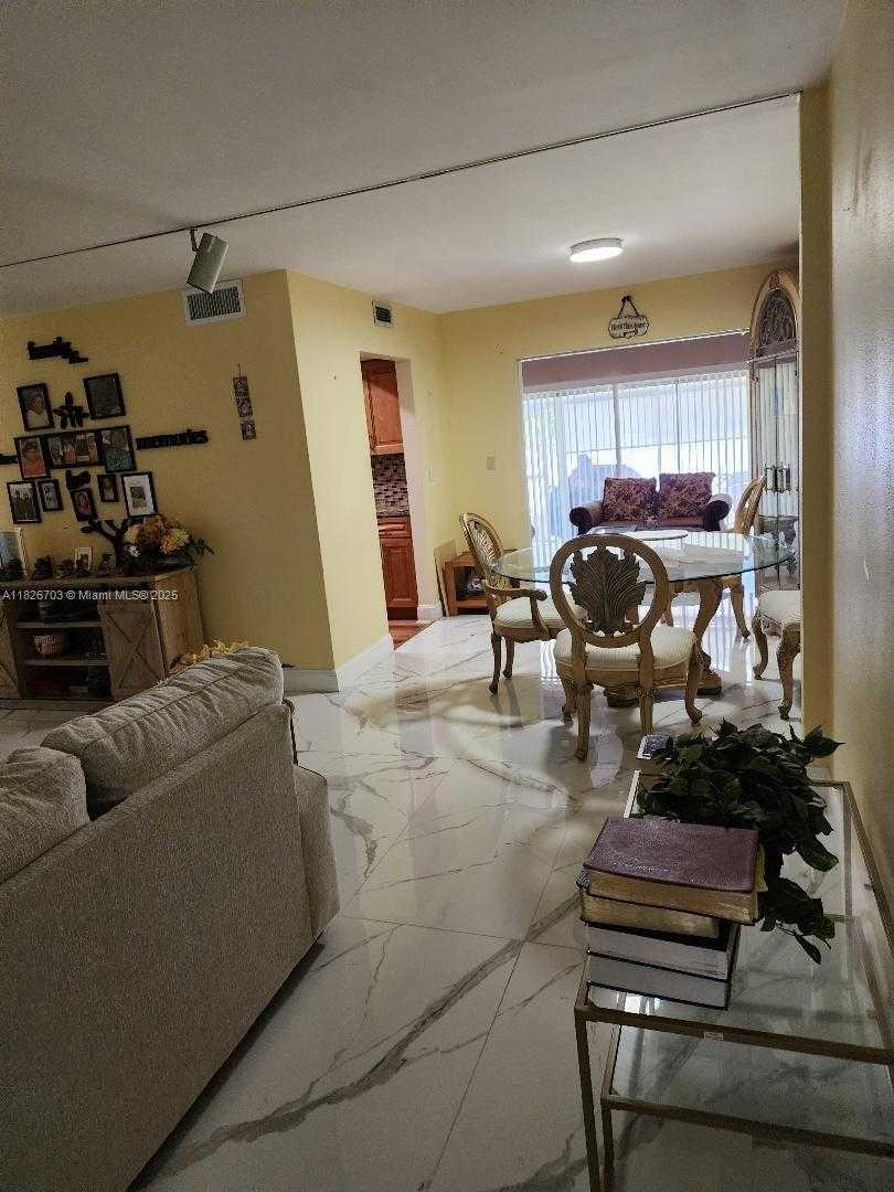Imagen de Pequeño Objeto