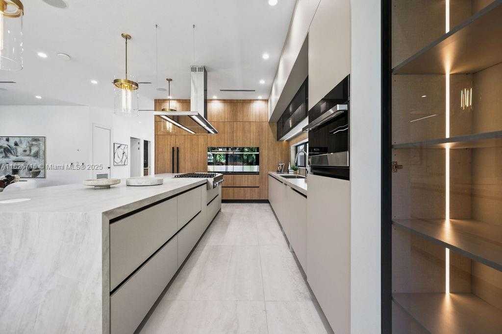 Small Image of 1132 SOUTH EAST 6TH TER, Fort Lauderdale Number 12