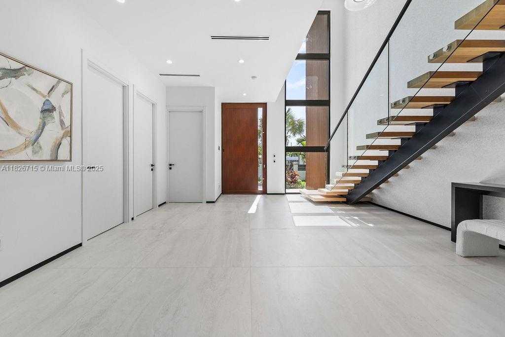 Small Image of 1132 SOUTH EAST 6TH TER, Fort Lauderdale Number 16