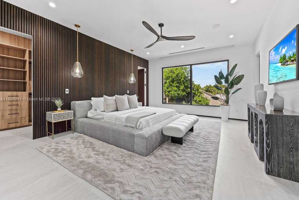 Small Image of 1132 SOUTH EAST 6TH TER, Fort Lauderdale Number 22