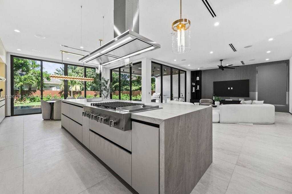 Small Image of 1132 SOUTH EAST 6TH TER, Fort Lauderdale Number 7