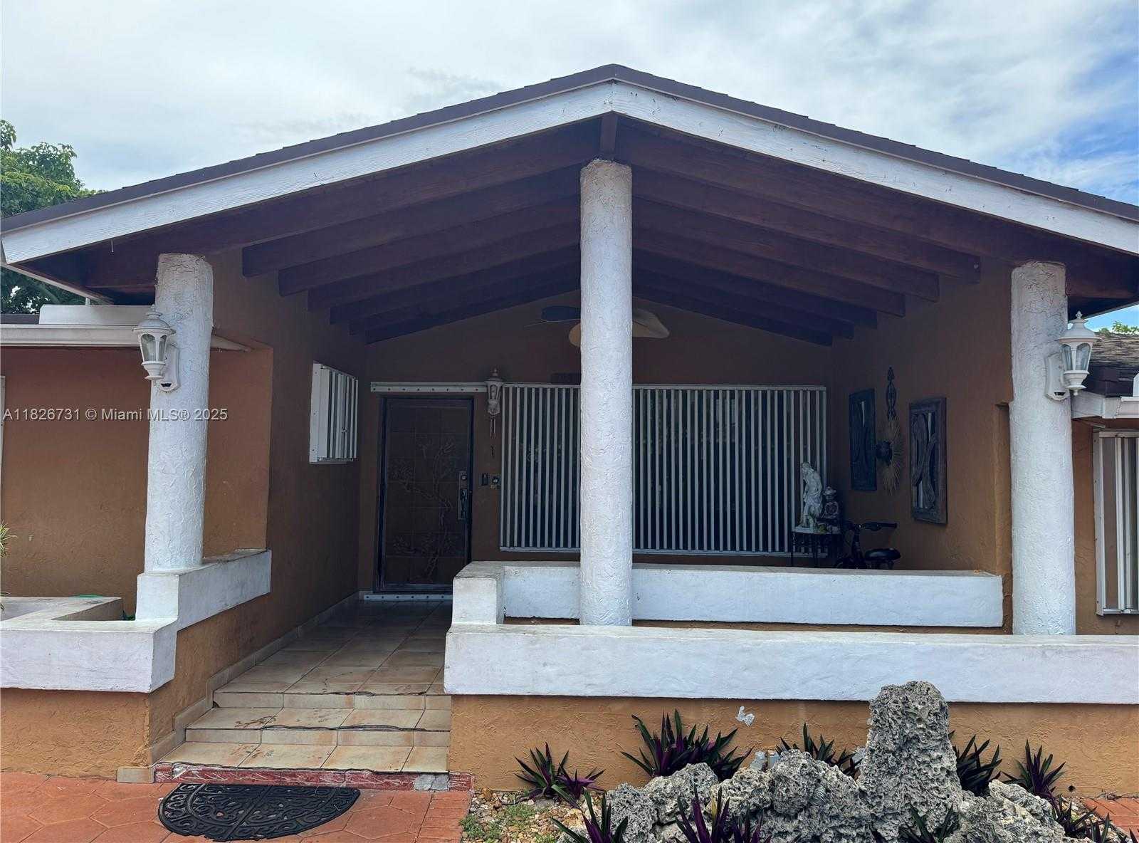 Small Image of 5372 WEST 9TH AVE, Hialeah Number 5