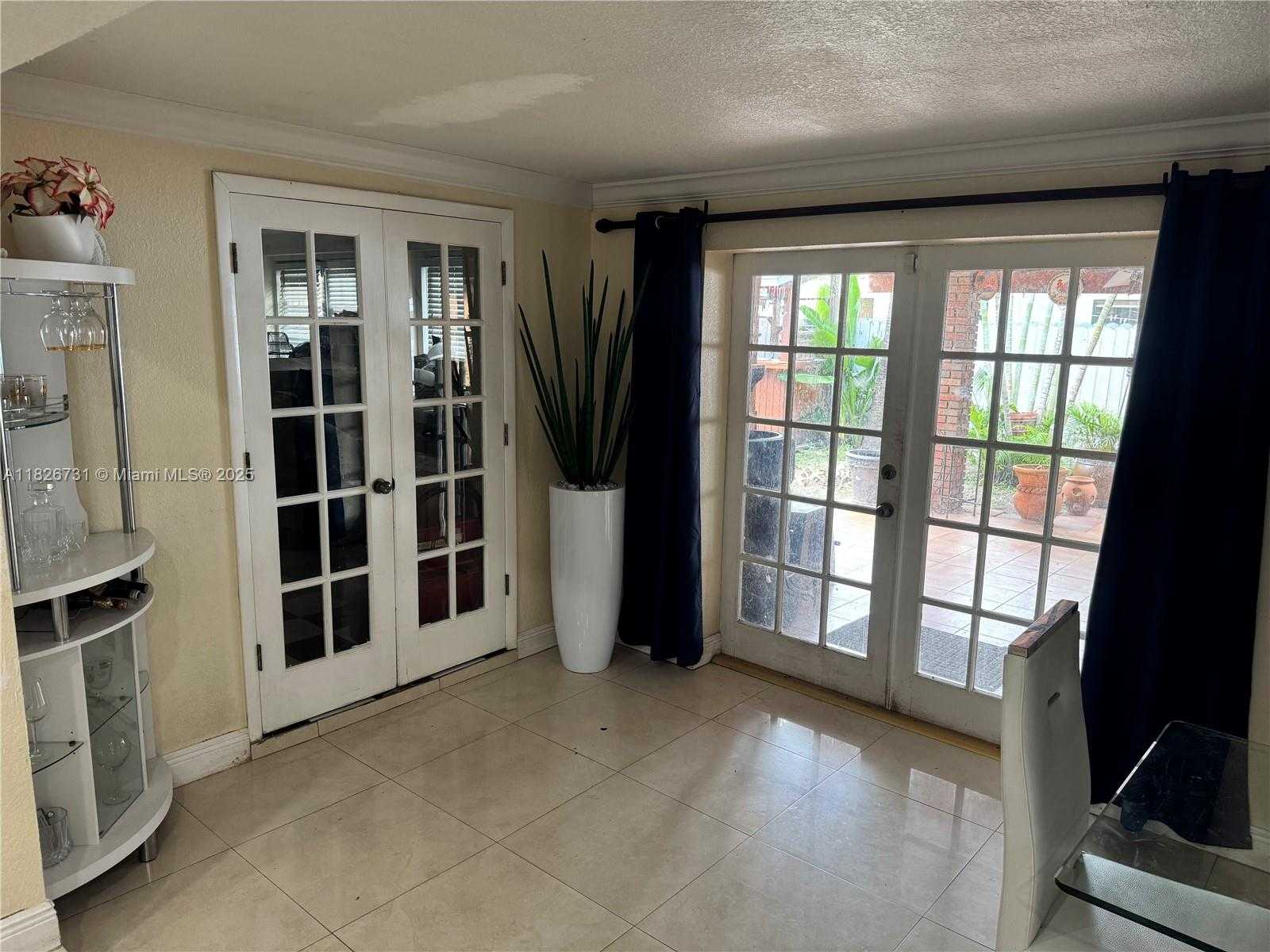Small Image of 5372 WEST 9TH AVE, Hialeah Number 8