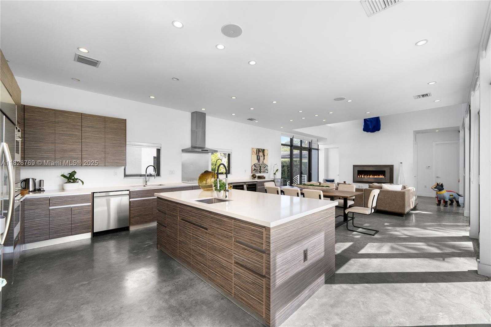 Small Image of 1009 NORTH EAST 104TH ST, Miami Shores Number 21