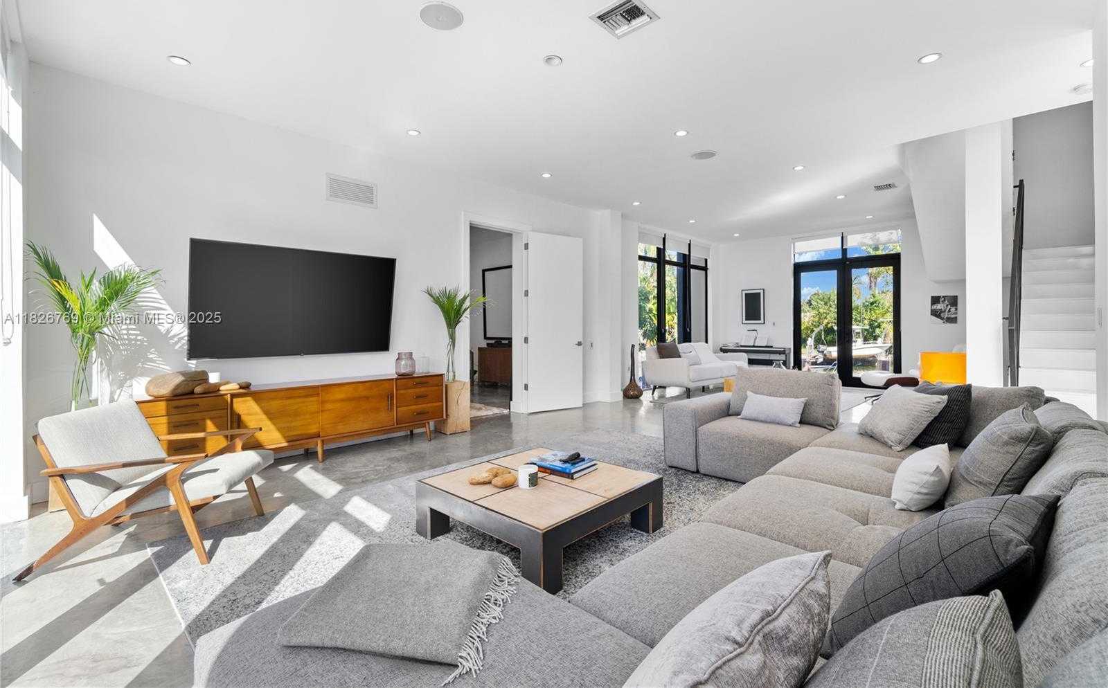 Small Image of 1009 NORTH EAST 104TH ST, Miami Shores Number 24