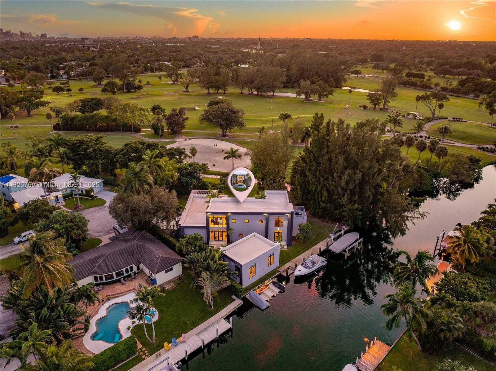 Small Image of 1009 NORTH EAST 104TH ST, Miami Shores Number 3