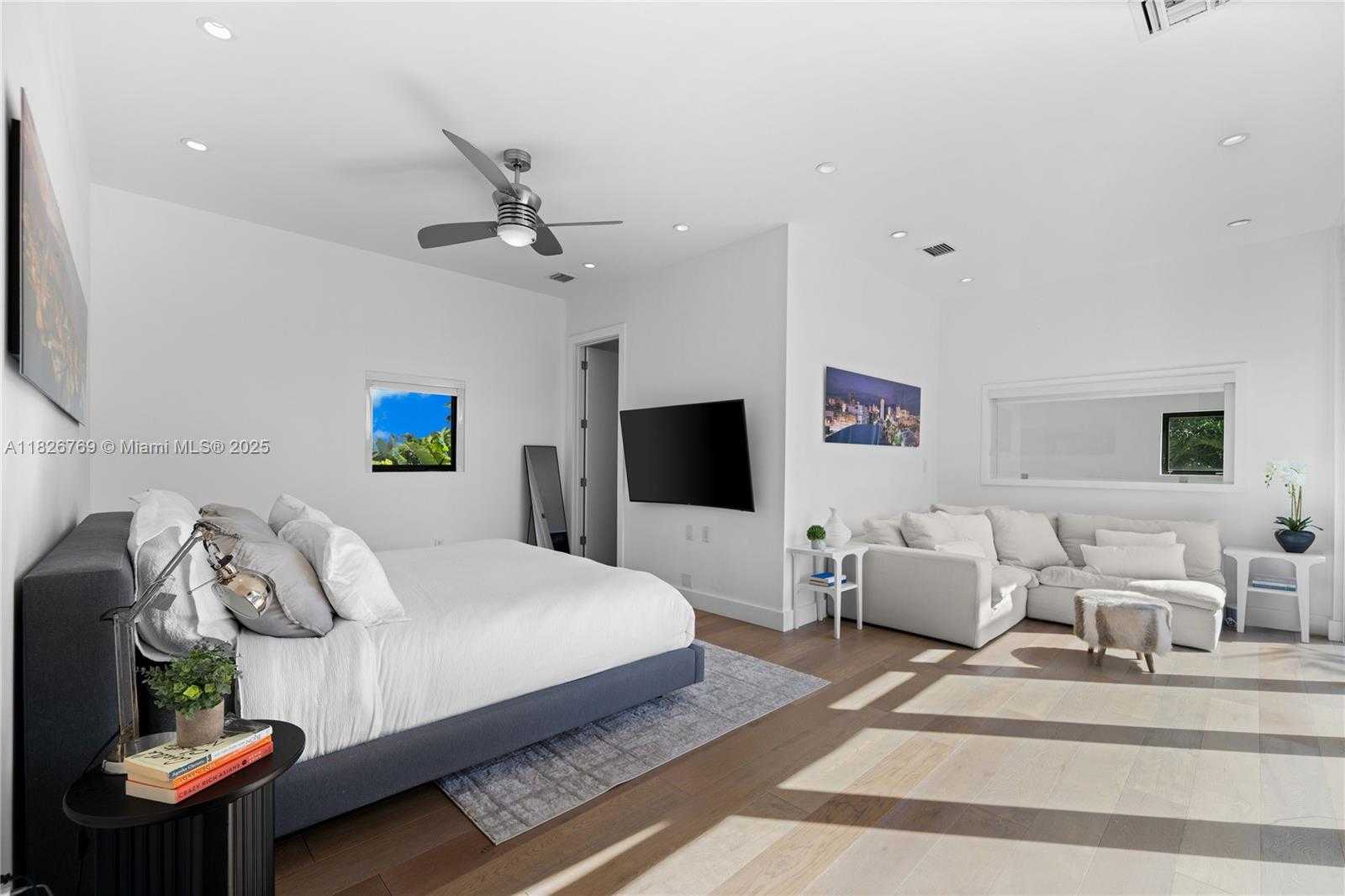 Small Image of 1009 NORTH EAST 104TH ST, Miami Shores Number 30