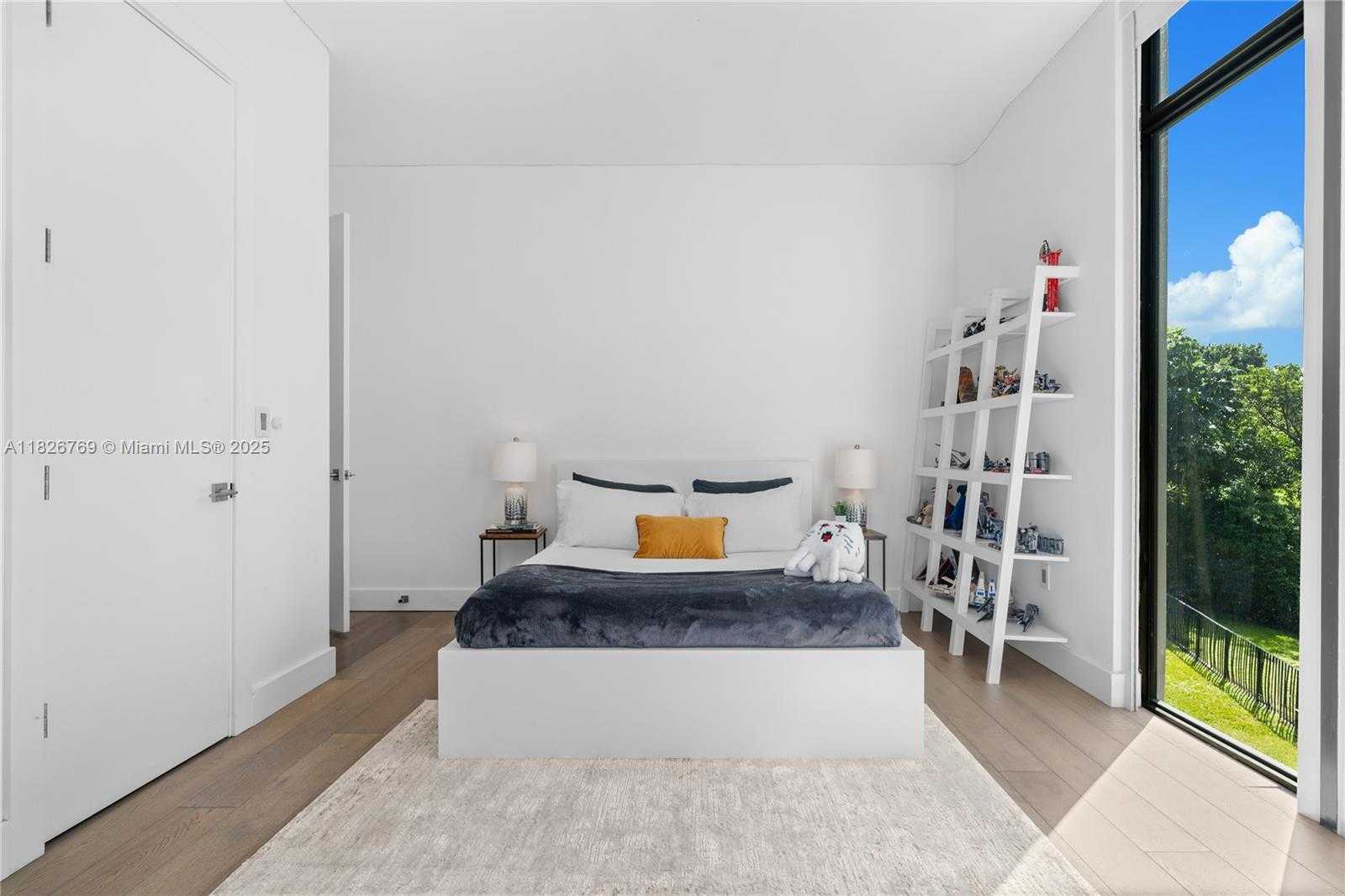 Small Image of 1009 NORTH EAST 104TH ST, Miami Shores Number 38