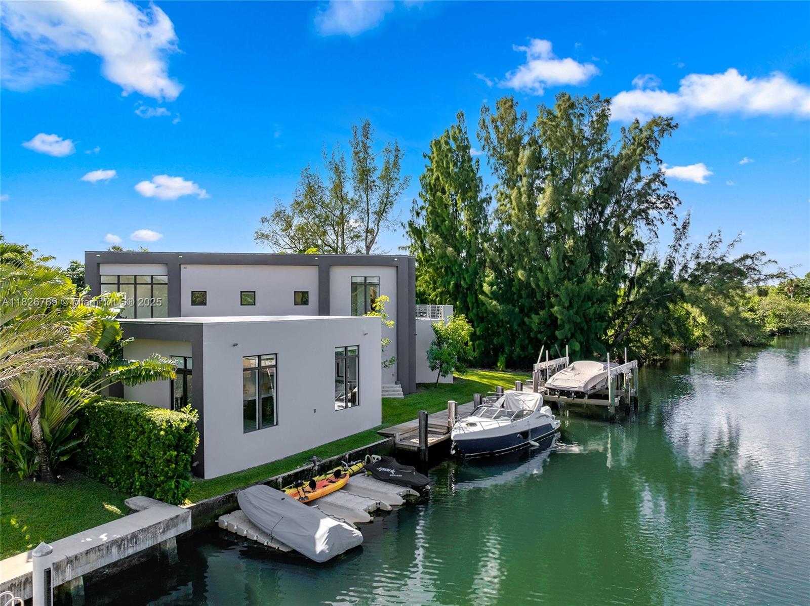 Small Image of 1009 NORTH EAST 104TH ST, Miami Shores Number 63