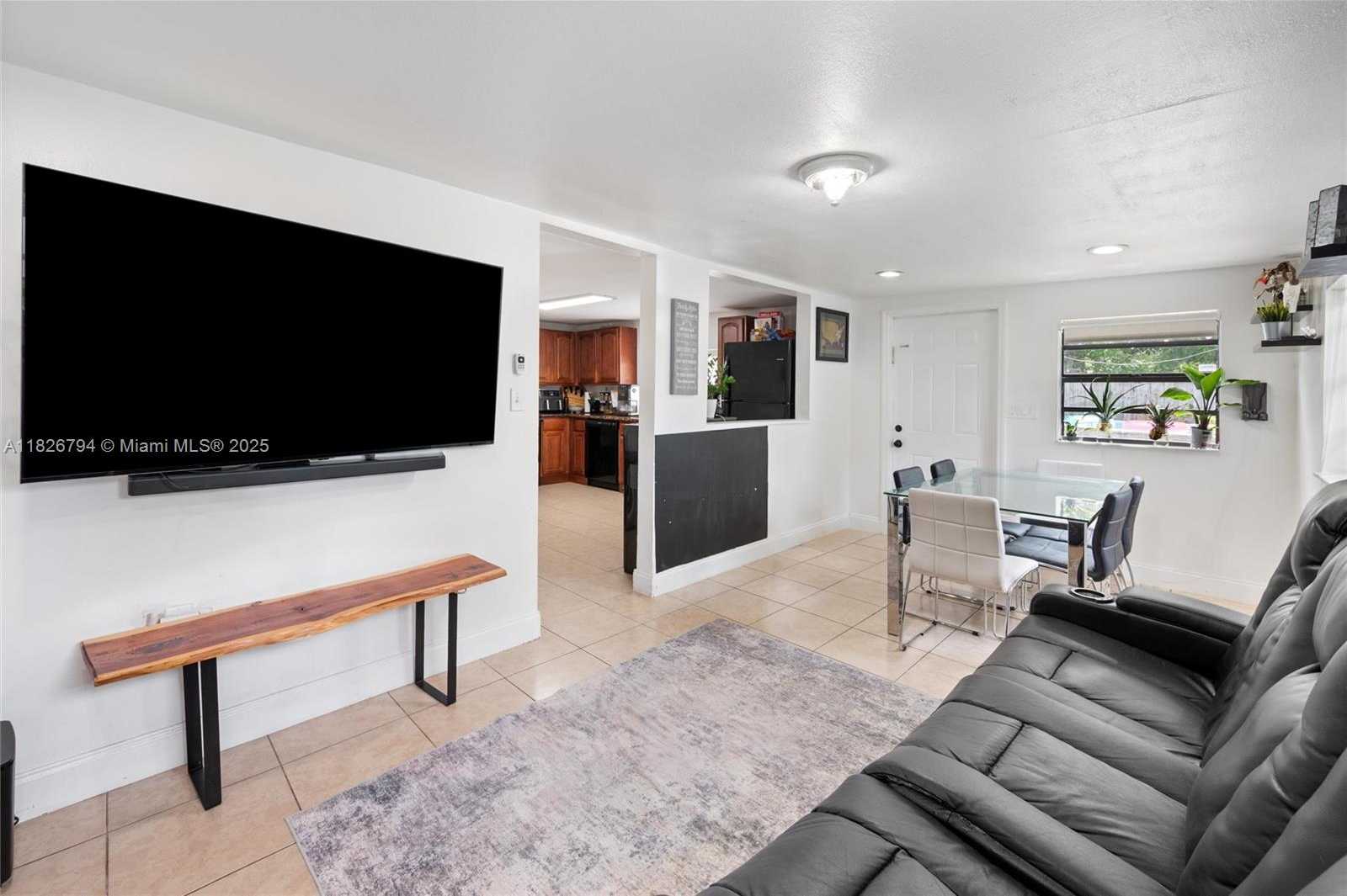 Small Image of 1624 NORTH EAST 48TH CT, Pompano Beach Number 5