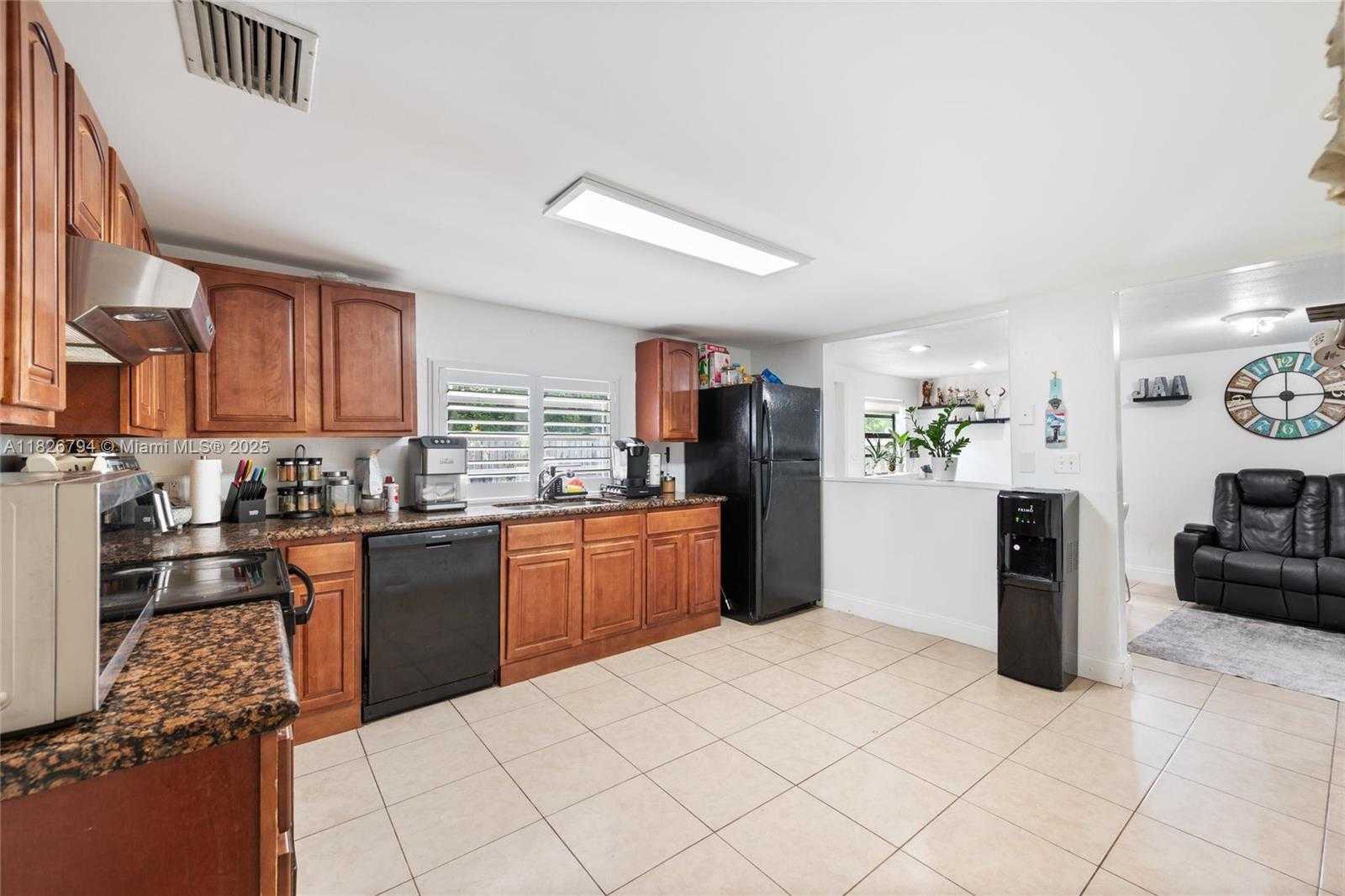 Small Image of 1624 NORTH EAST 48TH CT, Pompano Beach Number 8