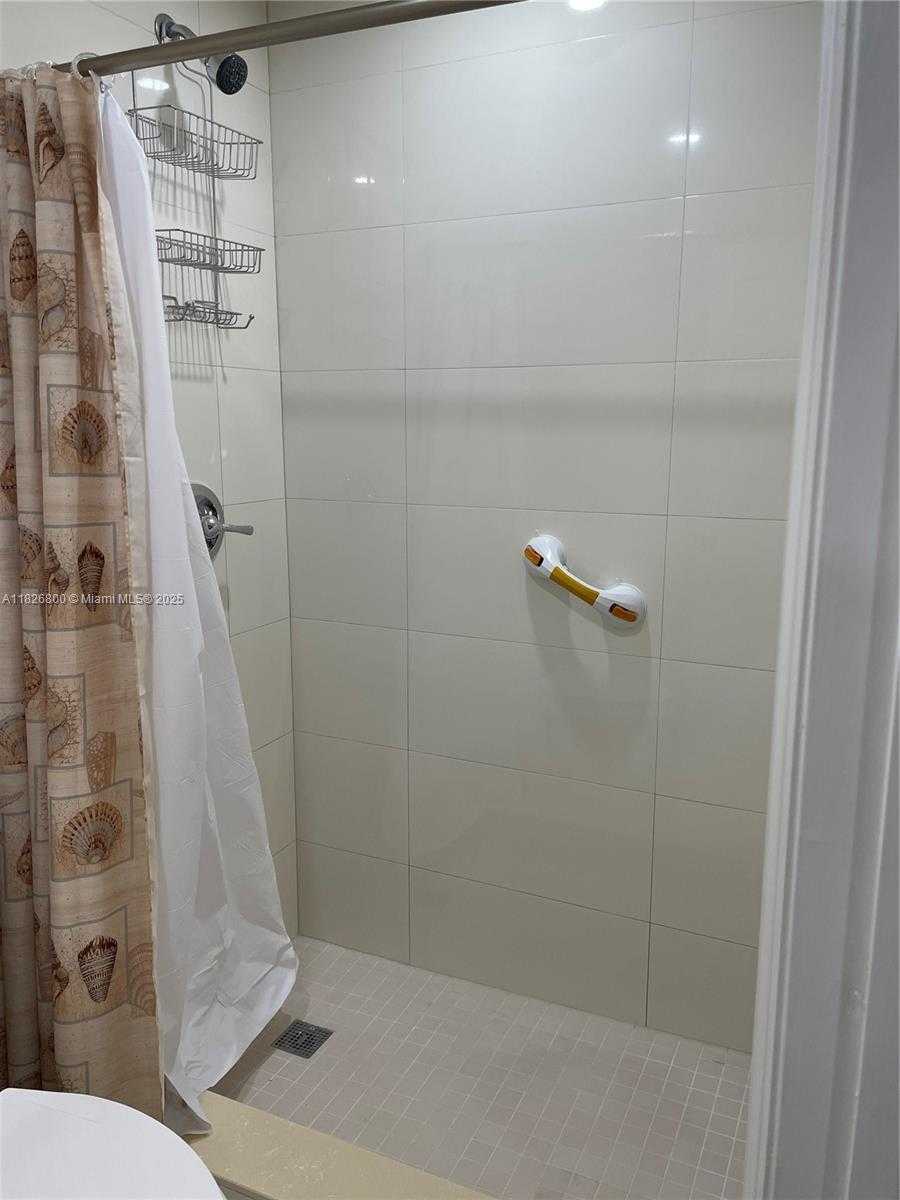 Small Image of 19360 SOUTH WEST 116 AVE, Cutler Bay Number 18