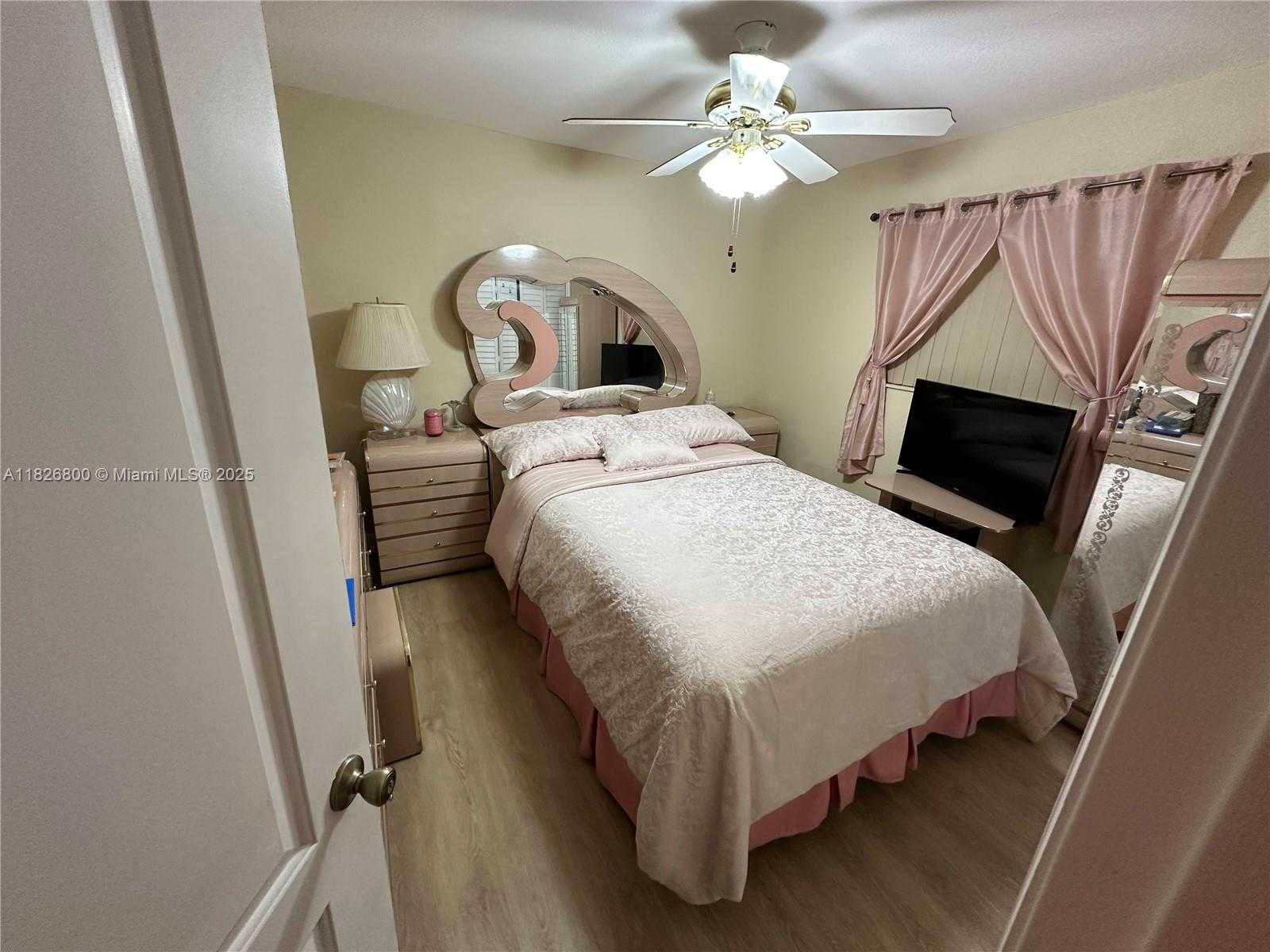 Small Image of 19360 SOUTH WEST 116 AVE, Cutler Bay Number 2