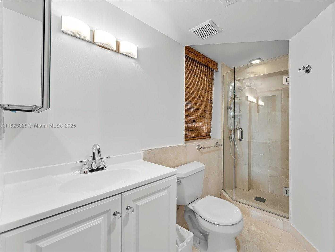 Small Image of 5843 PARADISE POINT DR, Palmetto Bay Number 12