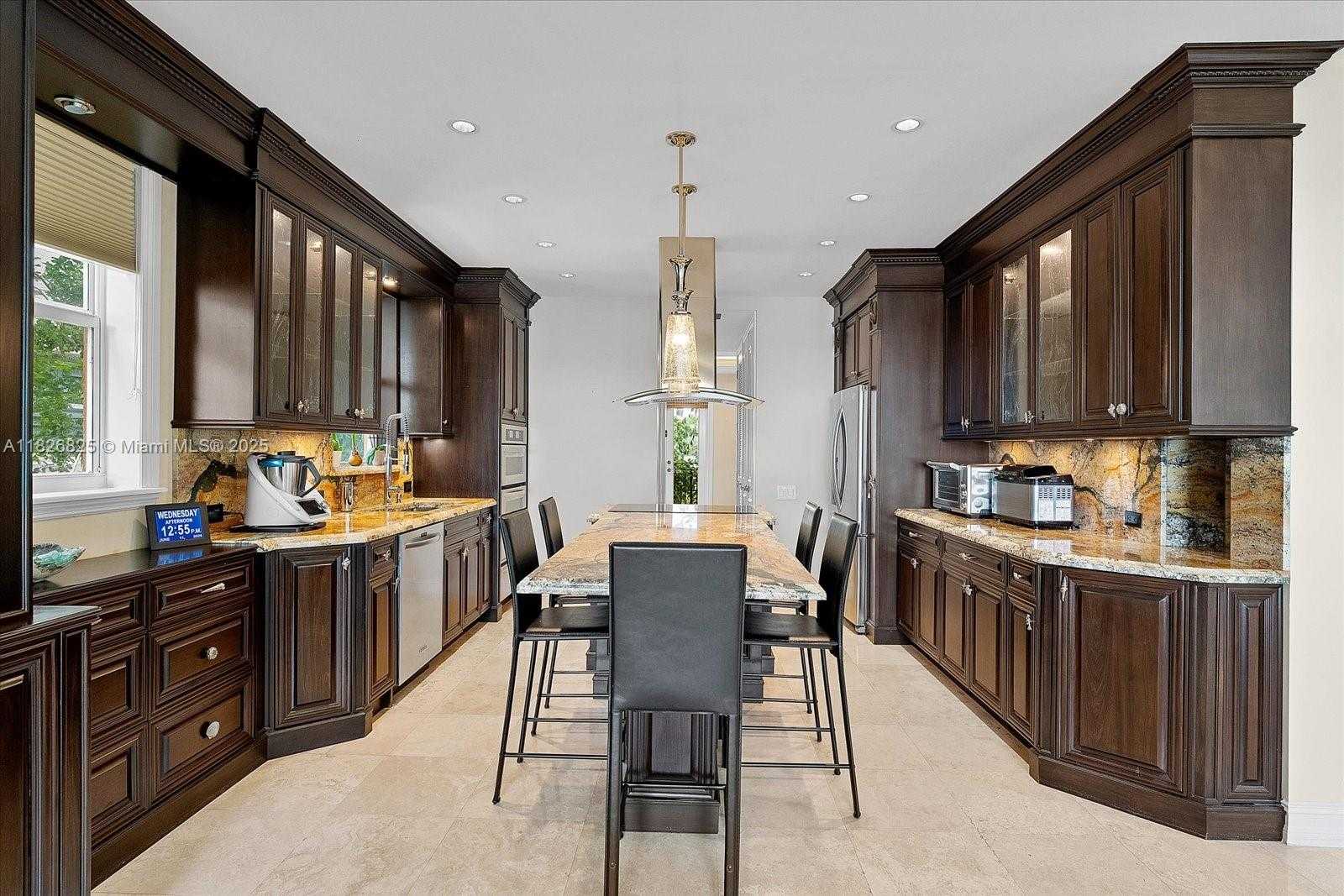 Small Image of 5843 PARADISE POINT DR, Palmetto Bay Number 21