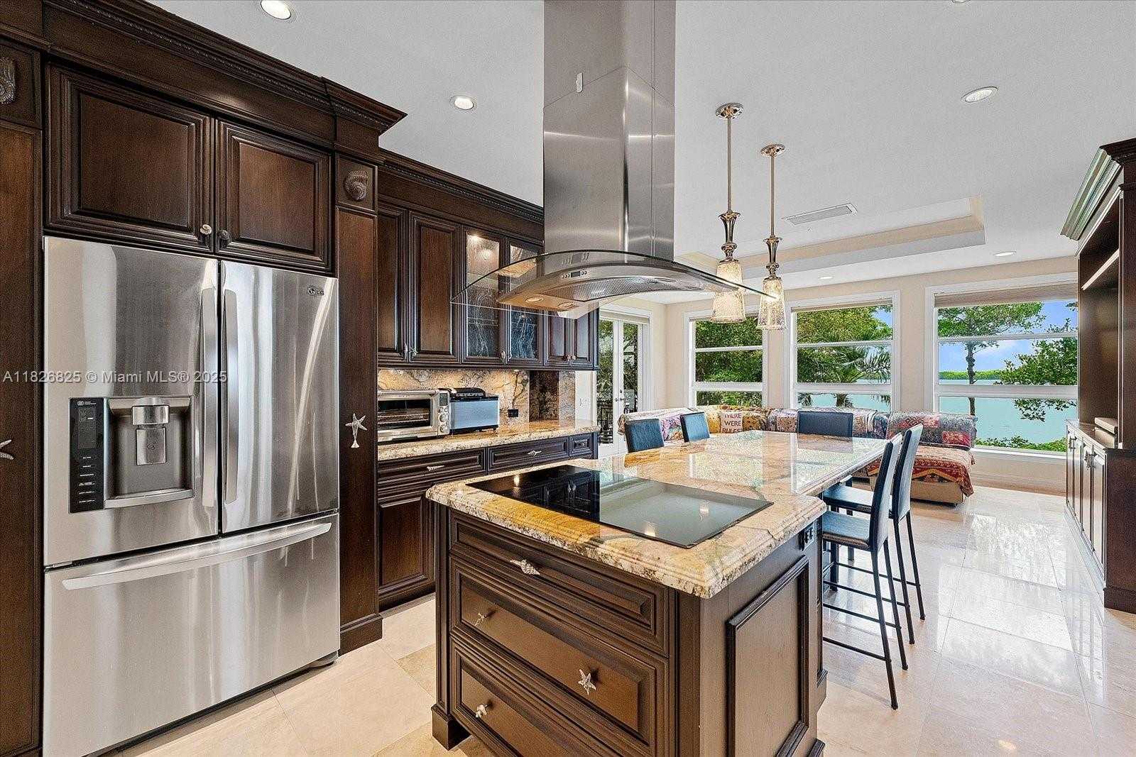 Small Image of 5843 PARADISE POINT DR, Palmetto Bay Number 22