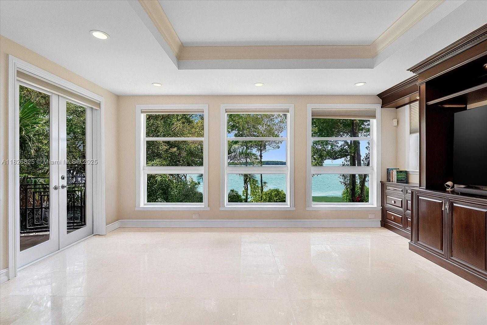 Small Image of 5843 PARADISE POINT DR, Palmetto Bay Number 24