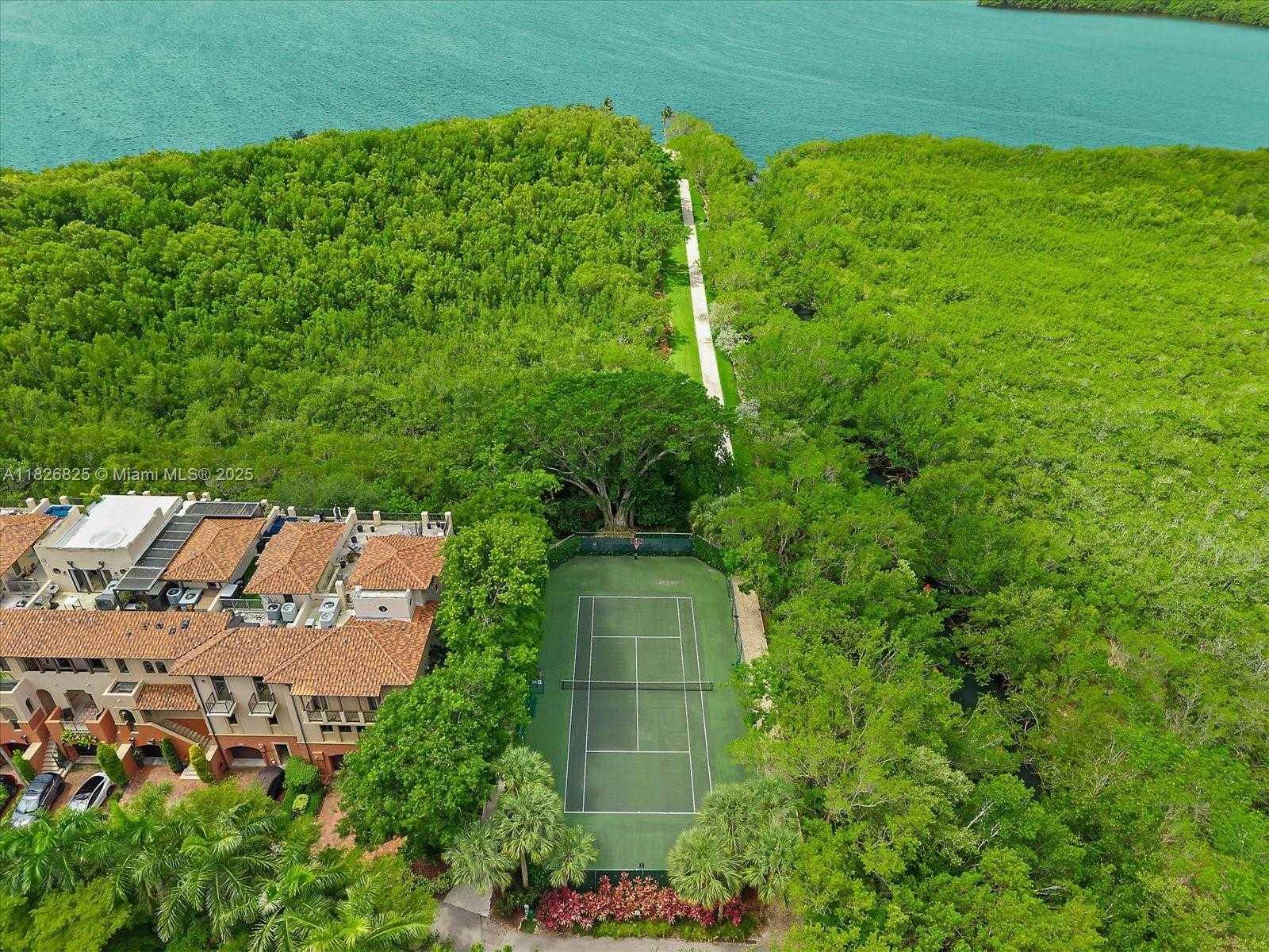 Small Image of 5843 PARADISE POINT DR, Palmetto Bay Number 35