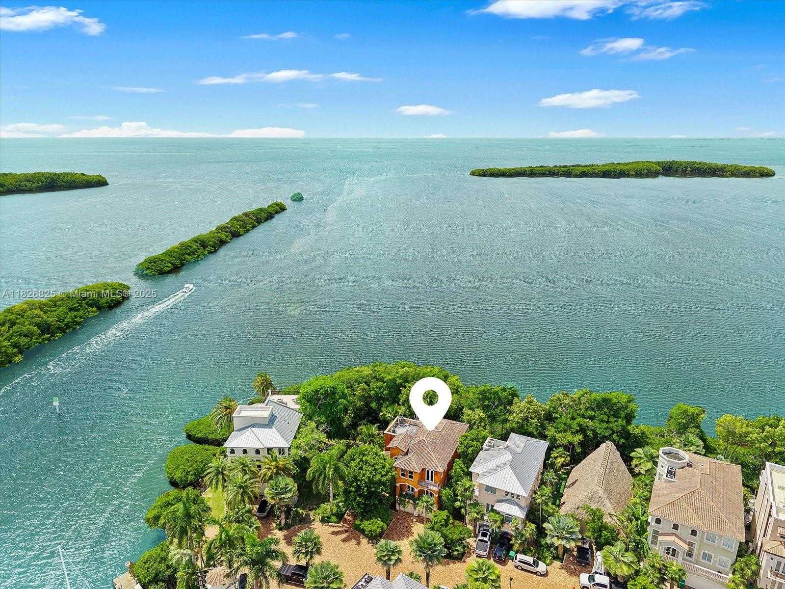 Small Image of 5843 PARADISE POINT DR, Palmetto Bay Number 4