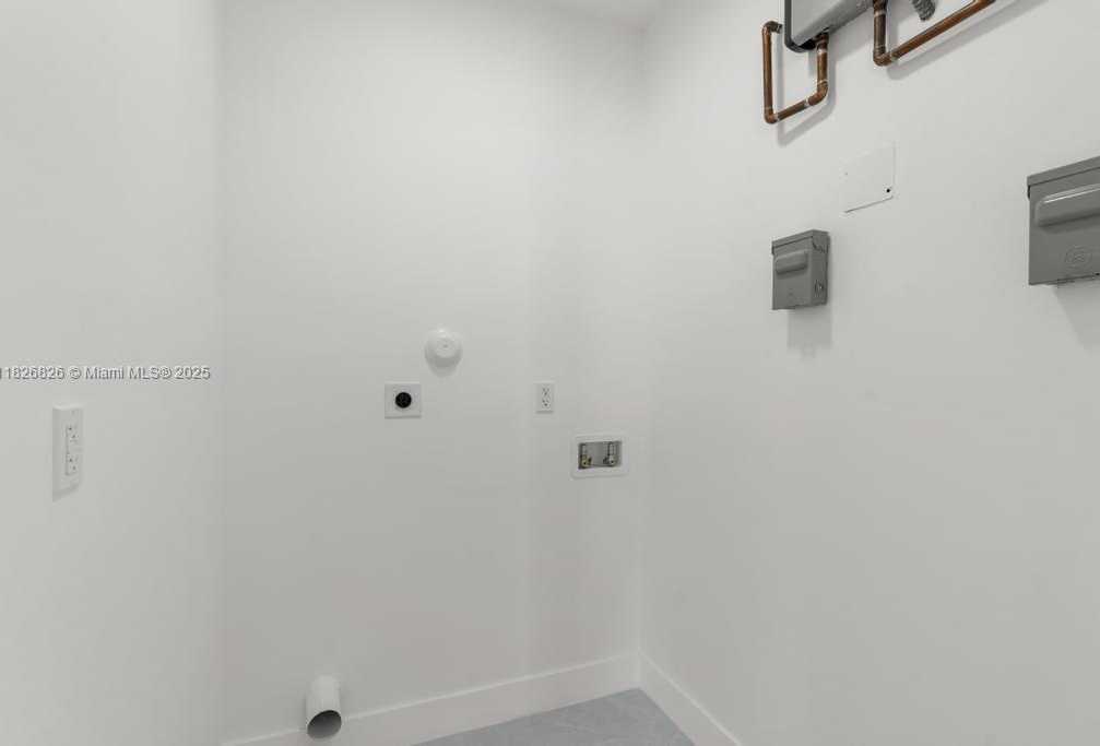 Small Image of 21311 INGRAHAM AVE RD, Cutler Bay Number 29