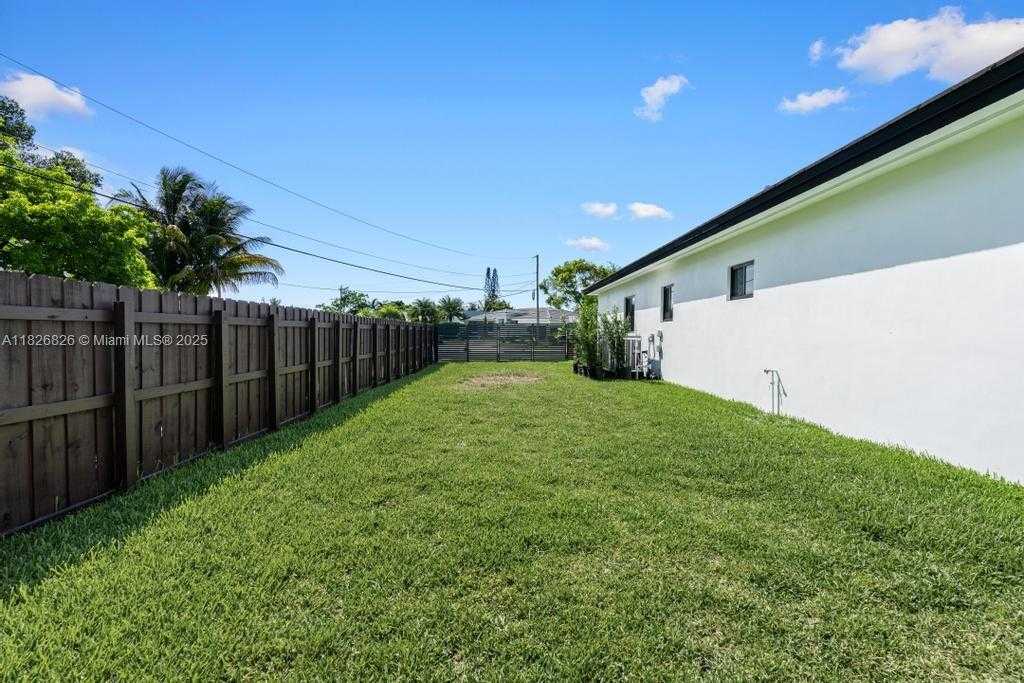 Small Image of 21311 INGRAHAM AVE RD, Cutler Bay Number 34