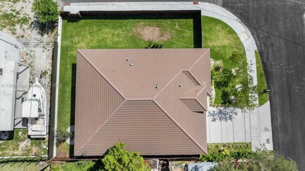 Small Image of 21311 INGRAHAM AVE RD, Cutler Bay Number 41
