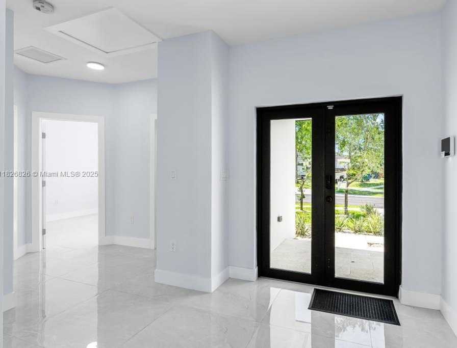 Small Image of 21311 INGRAHAM AVE RD, Cutler Bay Number 6