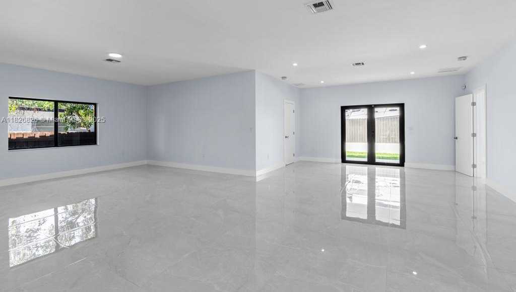 Small Image of 21311 INGRAHAM AVE RD, Cutler Bay Number 8