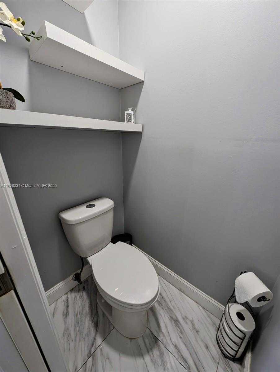 Small Image of 335 SOUTH WEST 183RD WAY, Pembroke Pines Number 24