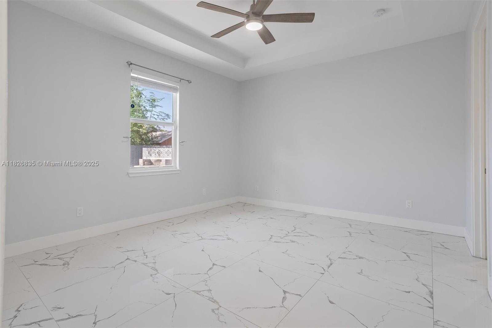 Small Image of 525 EL PRADO, West Palm Beach Number 10