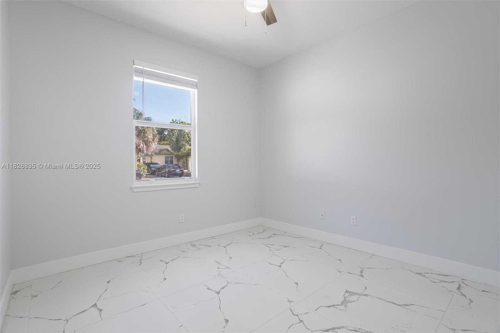 Small Image of 525 EL PRADO, West Palm Beach Number 16