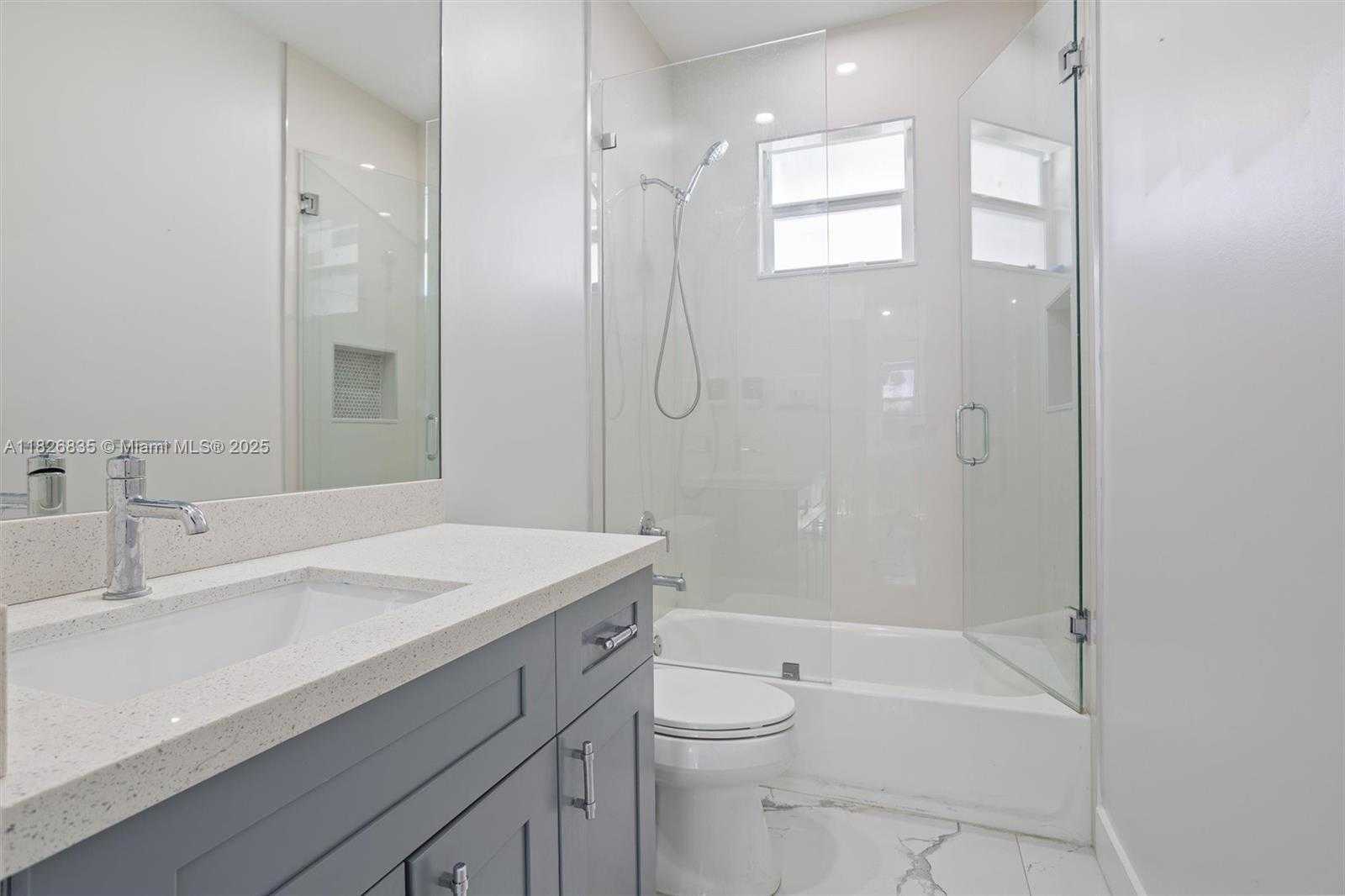 Small Image of 525 EL PRADO, West Palm Beach Number 18