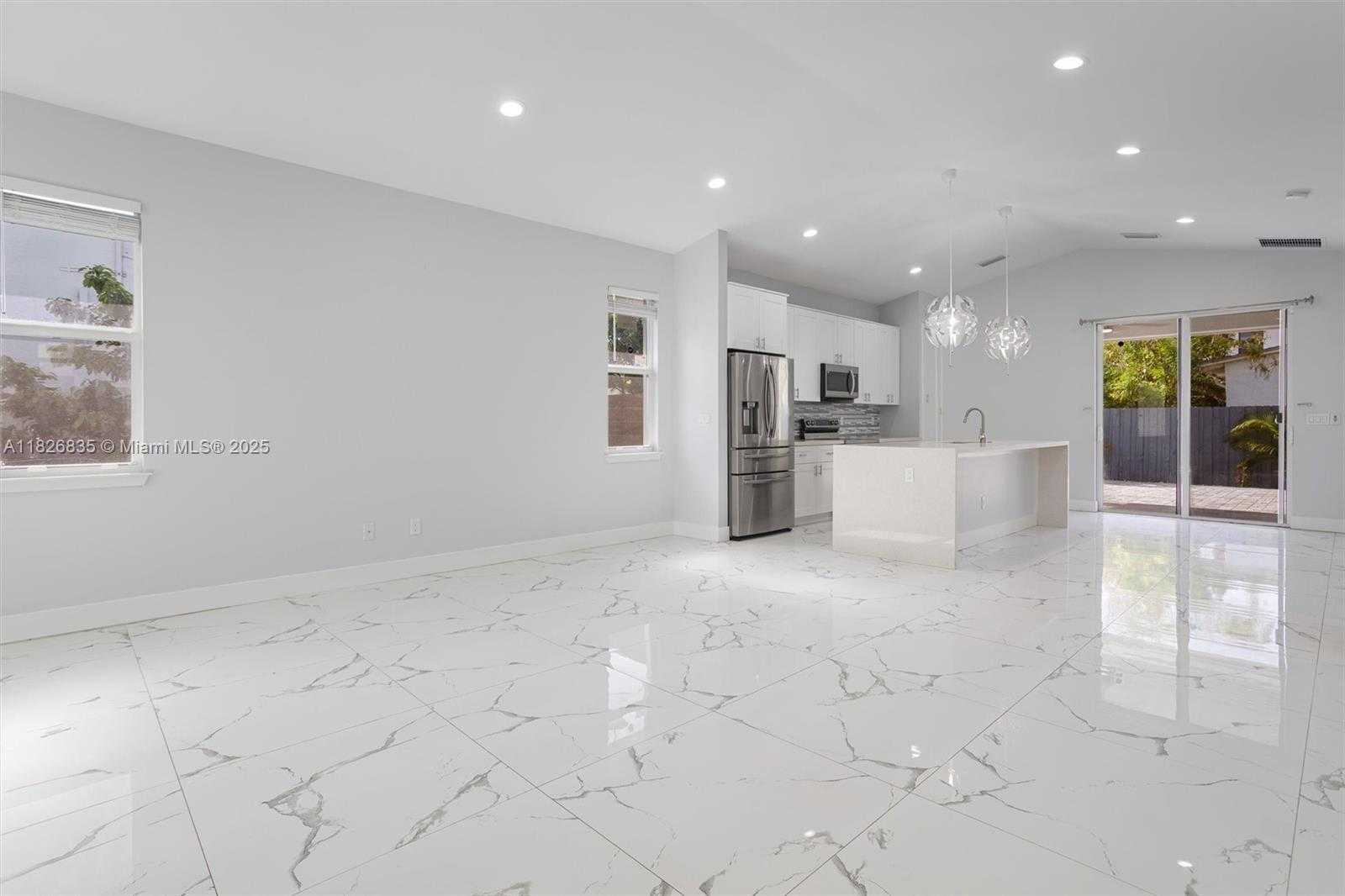Small Image of 525 EL PRADO, West Palm Beach Number 5