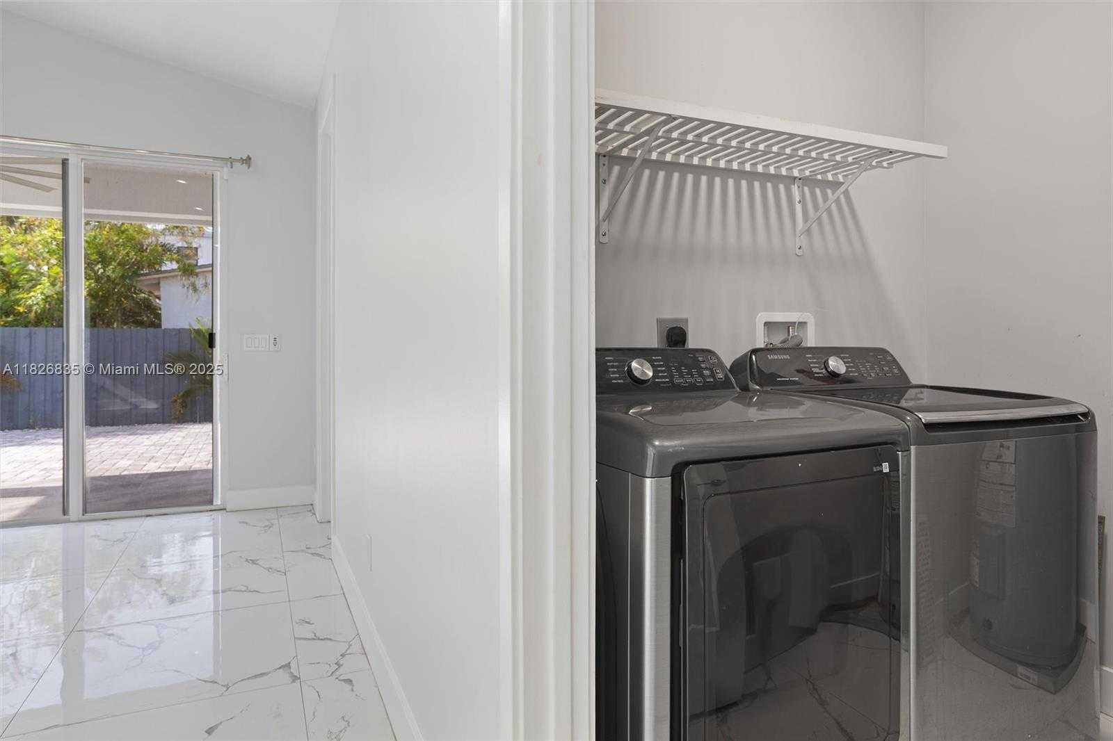 Small Image of 525 EL PRADO, West Palm Beach Number 9